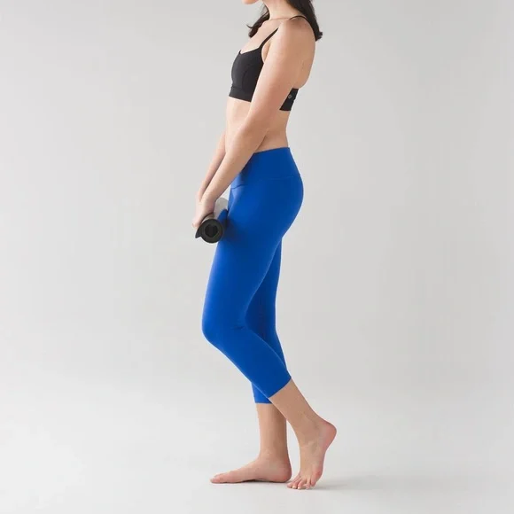 Rare blue Lululemon Wunder Under Crop III (21")Cerulean Blue - Picture 3 of 4